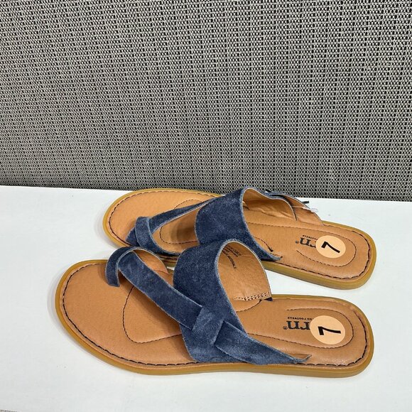 Blue Veda Leather Toe-Loop Sandals Size 7M Women's - Picture 1 of 8